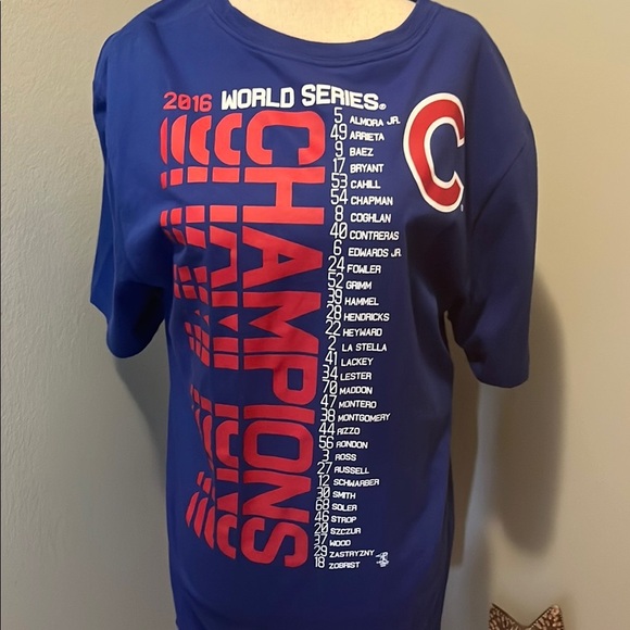 Nike Blue Cubs Champions T-Shirt NWOT - Picture 2 of 2